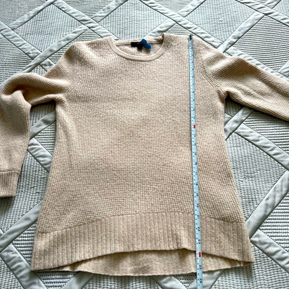 J. Crew High-low Waffle Sweater in Supersoft Yarn Pale Pink Size XS runs big - Picture 6 of 7